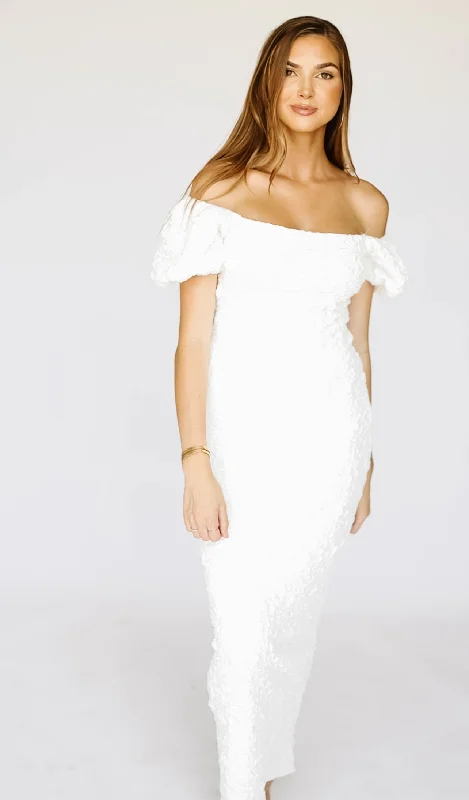 Madden Textured Maxi Dress in White - Bump Friendly